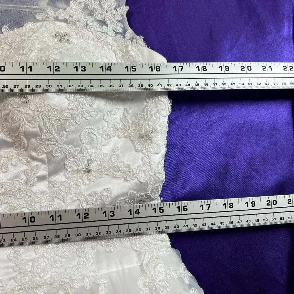 📌 JJs House Princess Wedding Gown, Tulle, Lace and Beading, Sleeveless - Picture 13 of 16